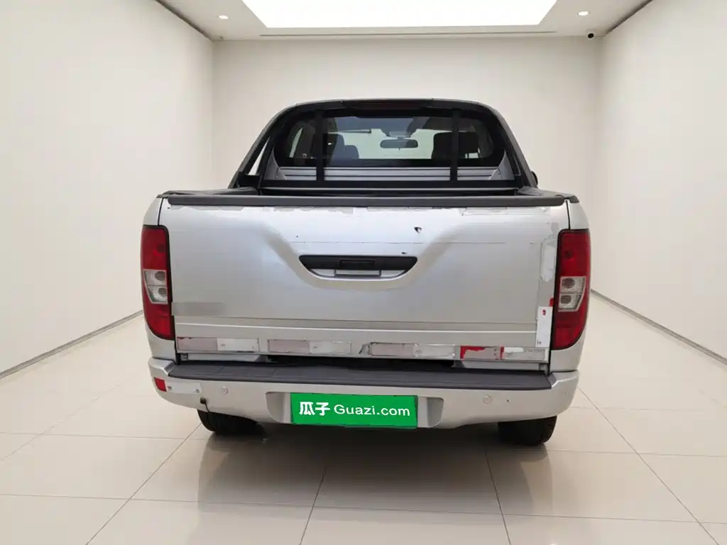 Jiangling Yuhu 5 2020 2019 2.0T Diesel Manual 2WD Progressive China VI