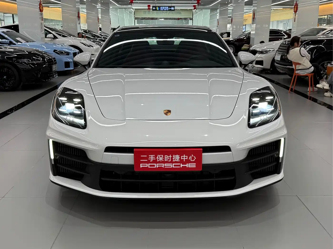 PORSCHE PANAMERA