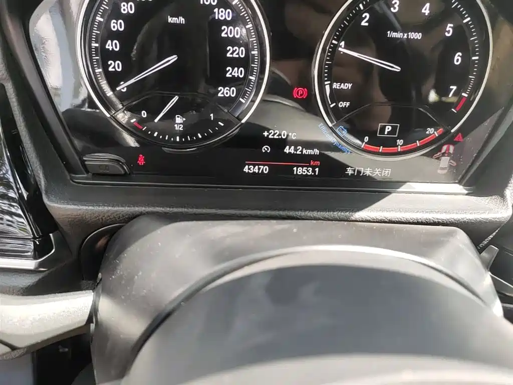 BMW 1-SERIES