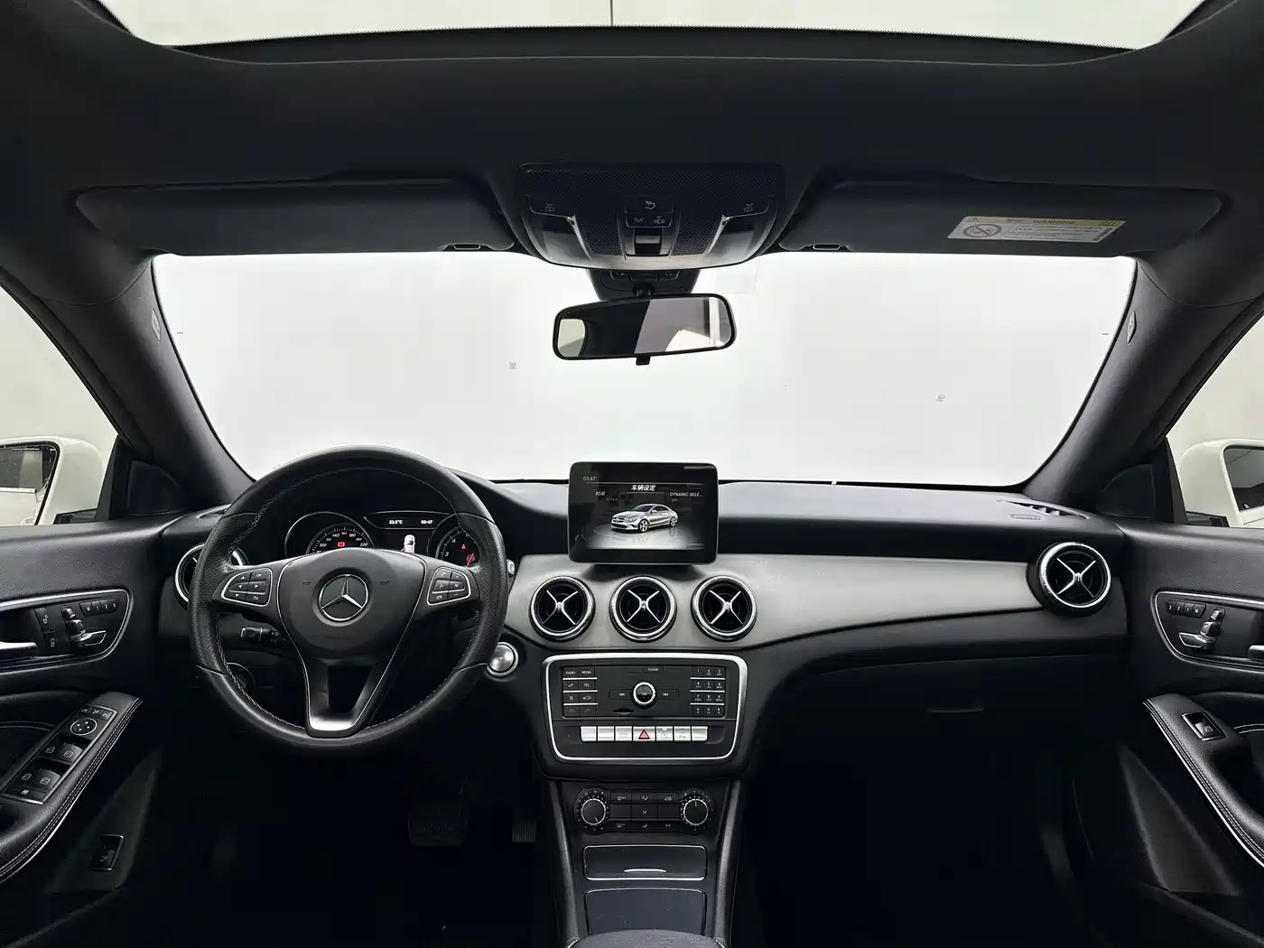Mercedes-Benz CLA (Import) 2018 CLA 200 Fashion Edition фото 8