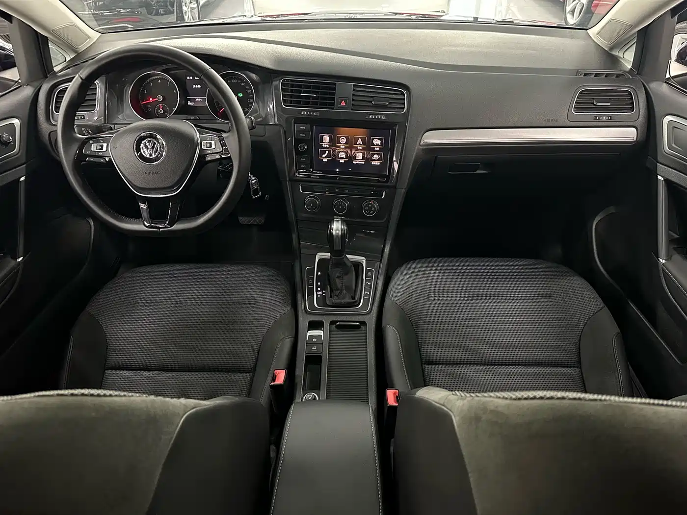 Volkswagen Golf 2019 280TSI DSG Comfort China VI фото 6
