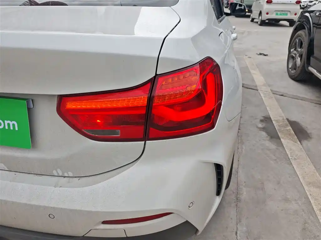 BMW 1 Series 2020 Model 120i M Sport Package фото 8