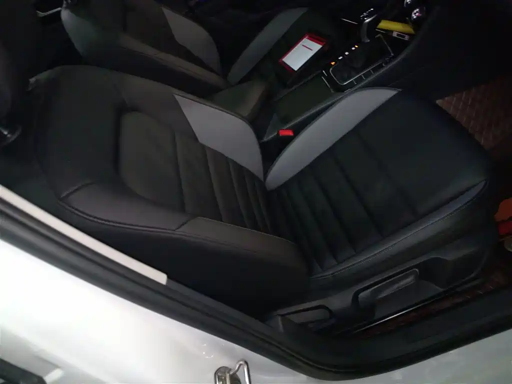Volkswagen Sagitar 2022 280TSI DSG Soaring Edition фото 16
