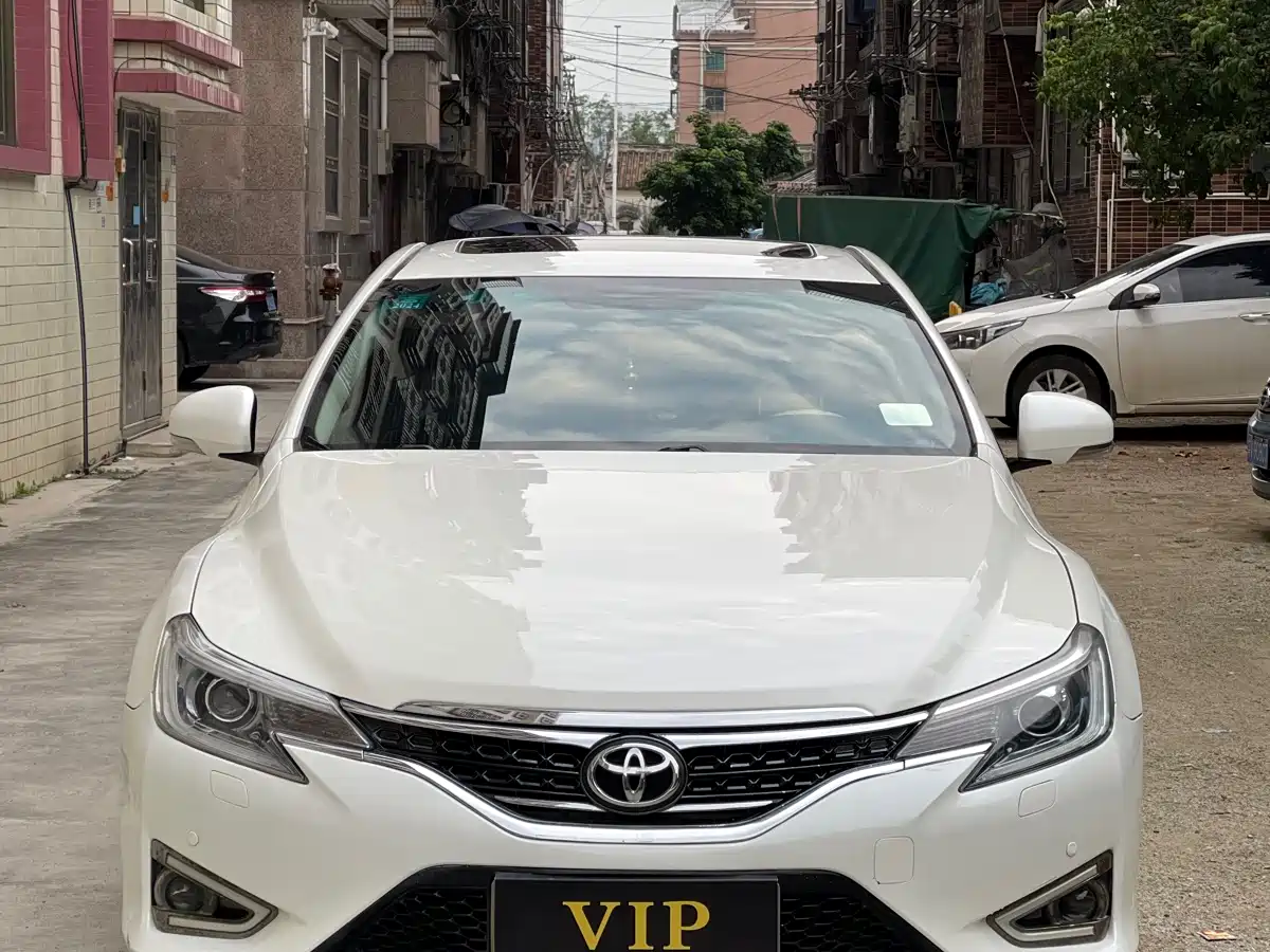 Toyota Reiz 2013 2.5V Premium Edition фото 3