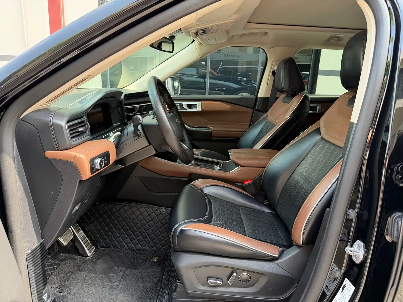 FORD EXPLORER