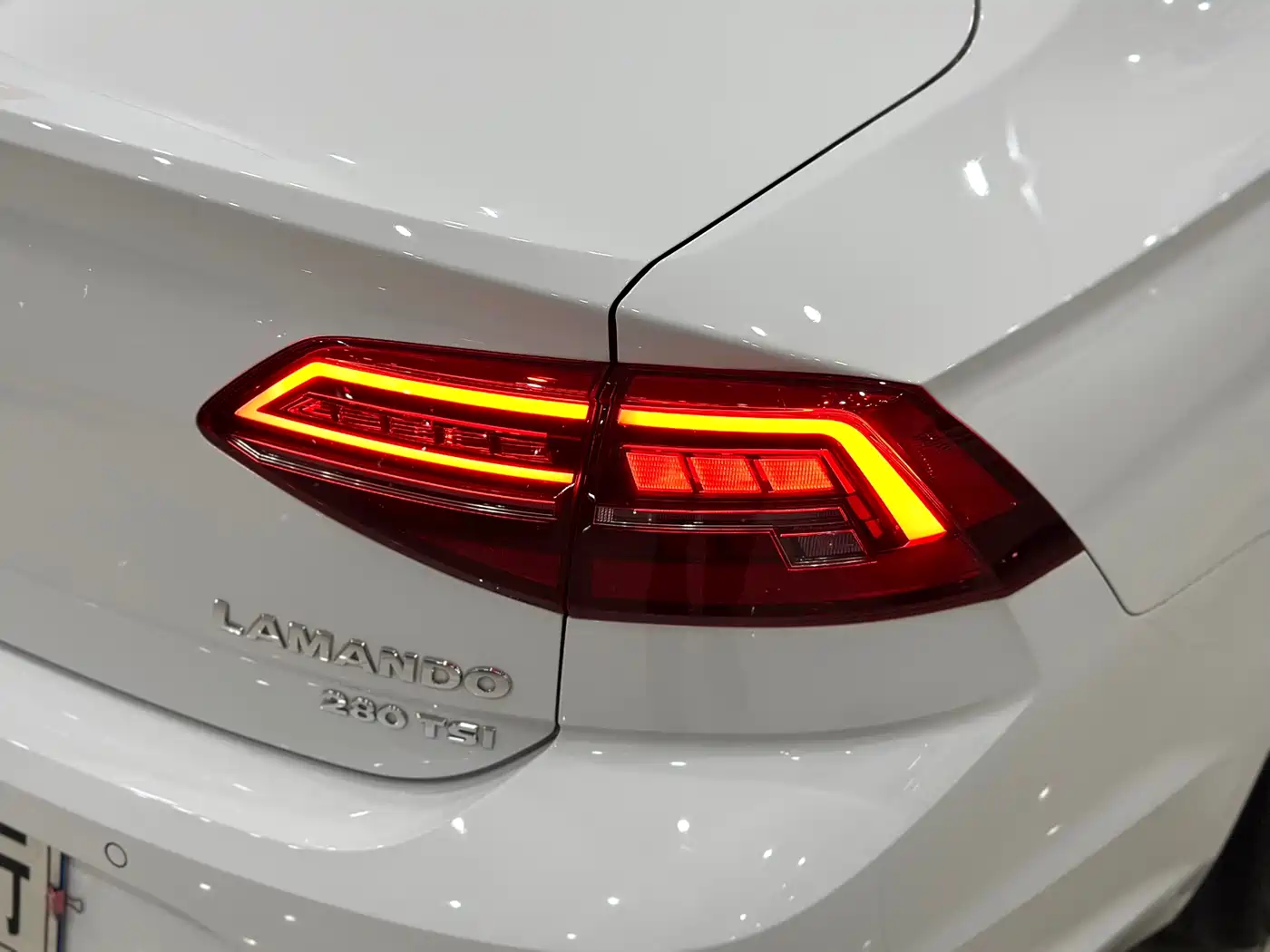 Volkswagen Lamando 2021 280TSI DSG Comfort Edition фото 21