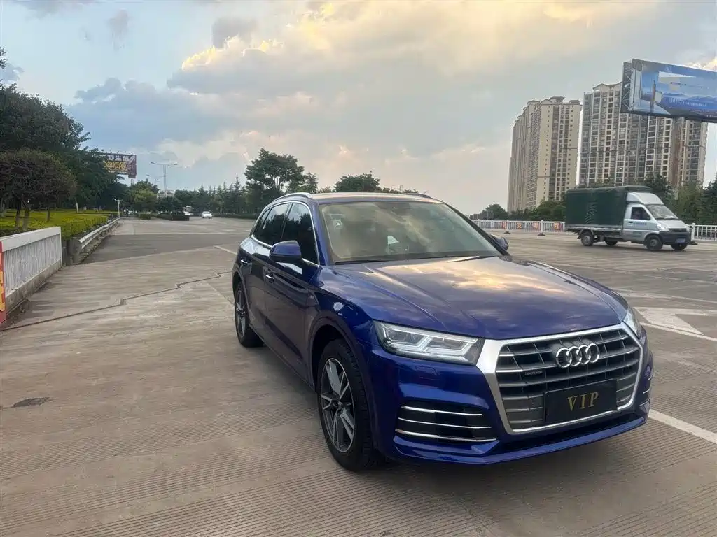 Audi Q5L 2018 40 TFSI Prestige Fashion (China V) фото 3