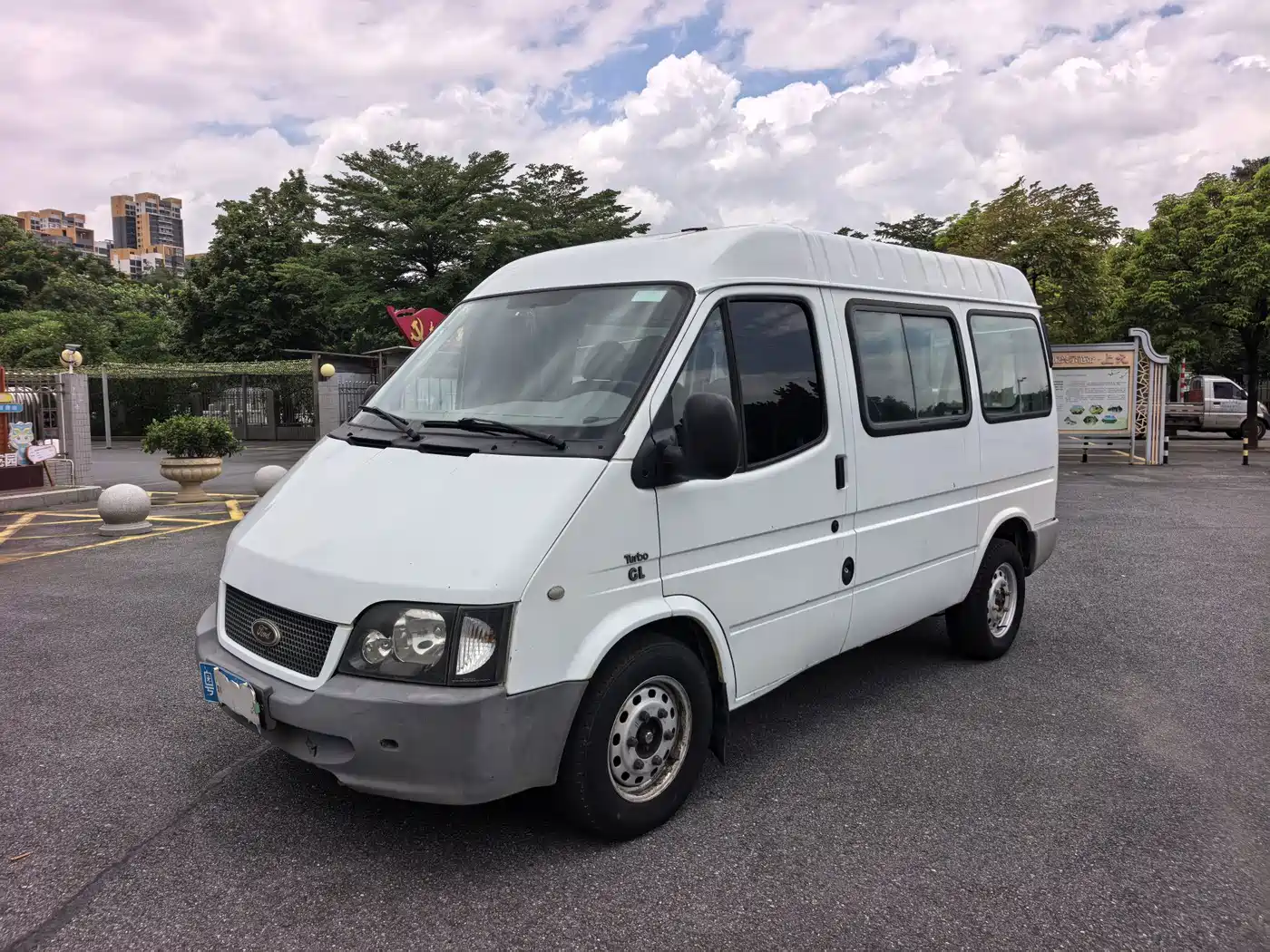 Ford Classic Transit 2016 2016 Model 2.8T Diesel Short Wheelbase 6-Seat Medium Roof Multi-Purpose Vehicle JX493ZLQ4