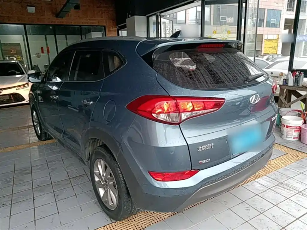 Hyundai Tucson 2015 1.6T Dual Clutch 2WD Smart фото 5