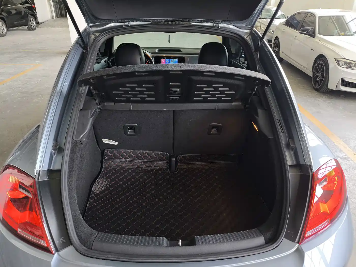 Volkswagen Beetle 2019 2018 180TSI Trend Joy Edition