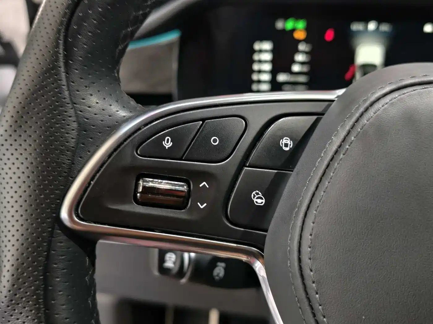 AITO Wenjie AITO M5 2022 Extended Range AWD Flagship фото 8