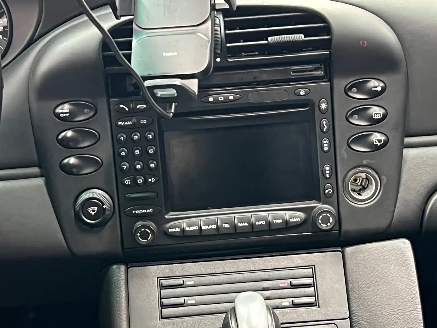 Porsche 911 2005 Carrera 4 AT 3.6L фото 20