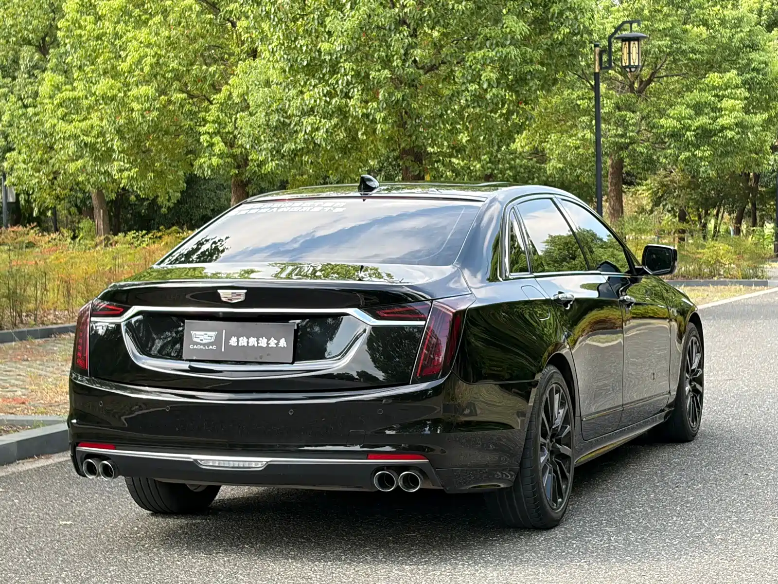 Фото 13 - Cadillac CT6