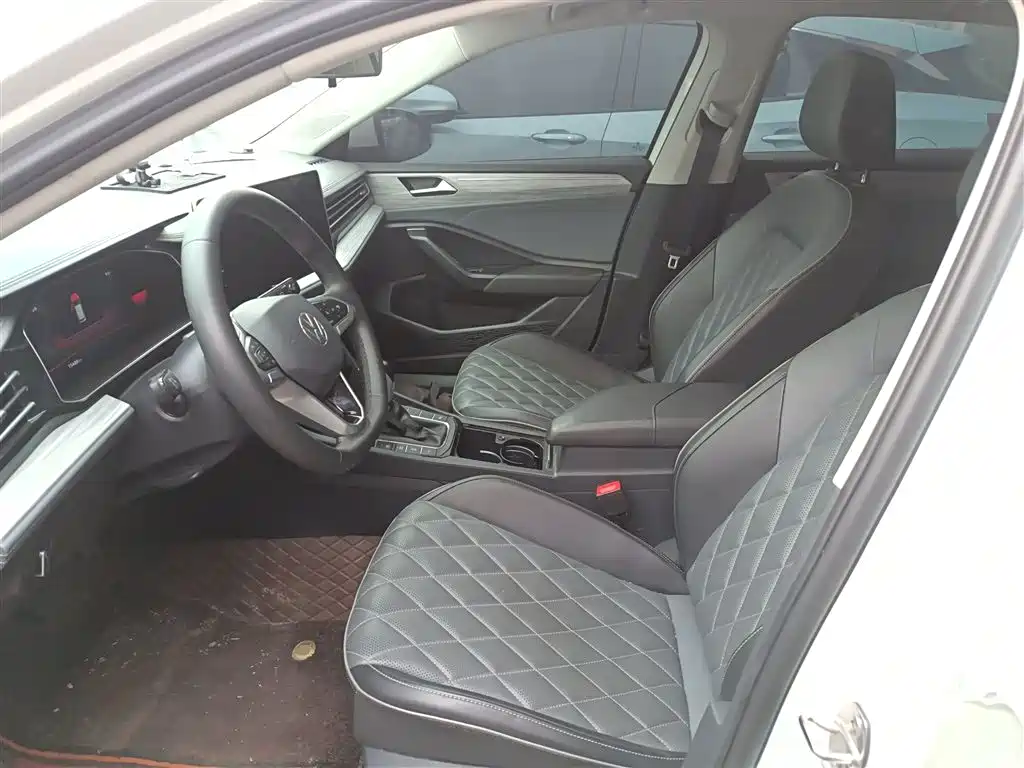 Volkswagen Sagitar 2023 300TSI DSG Surpassing Edition фото 15