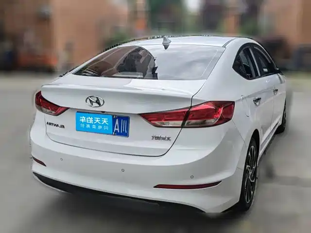 Hyundai Elantra 2020 1.5L CVT Smart Style·Elite — фото 2