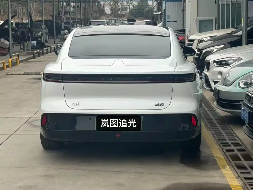 Voyah Passion 2023 2023 4WD Flagship Edition