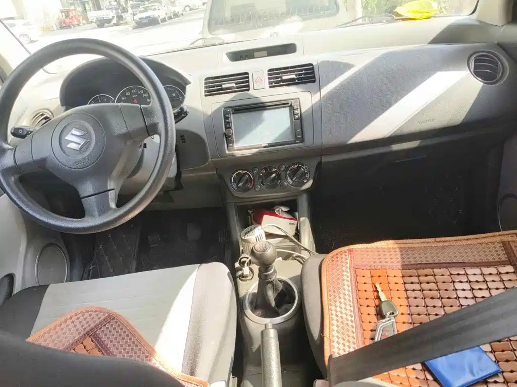 Suzuki Swift 2013 2013 1.3L Manual Value Edition