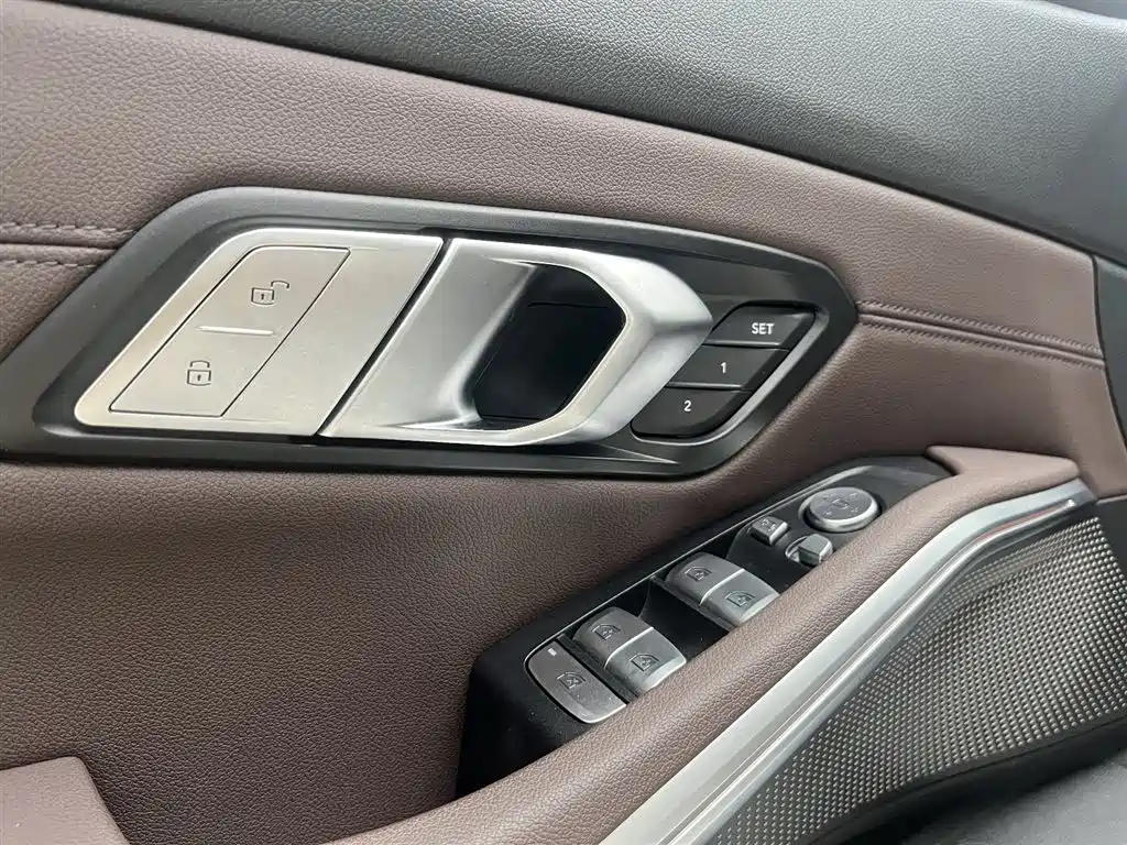BMW 3 Series 2020 325Li M Sport Package фото 12