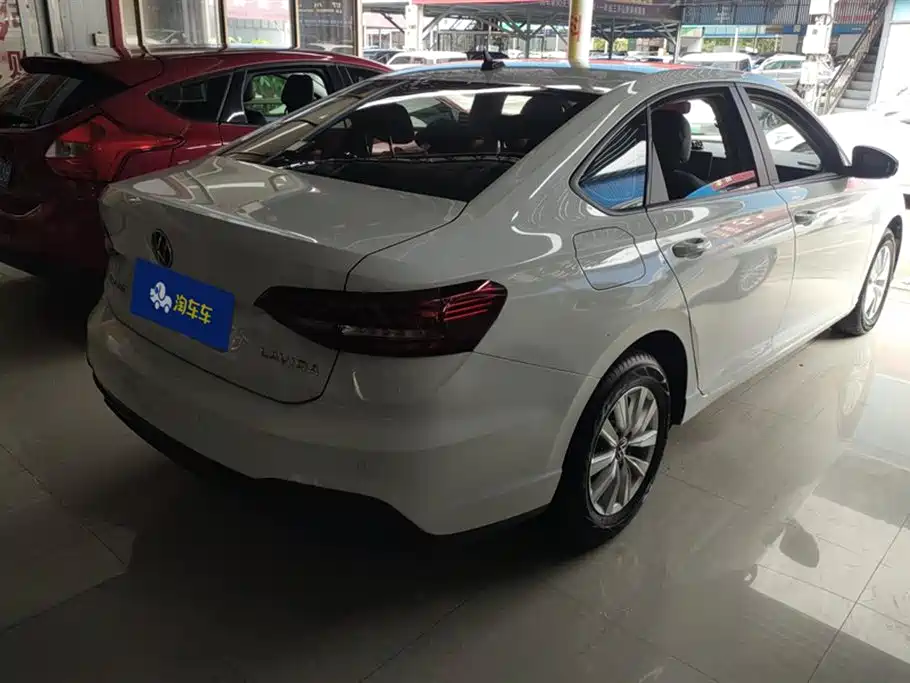 Volkswagen Lavida 2024 Model 1.5L Automatic Delight Edition фото 3