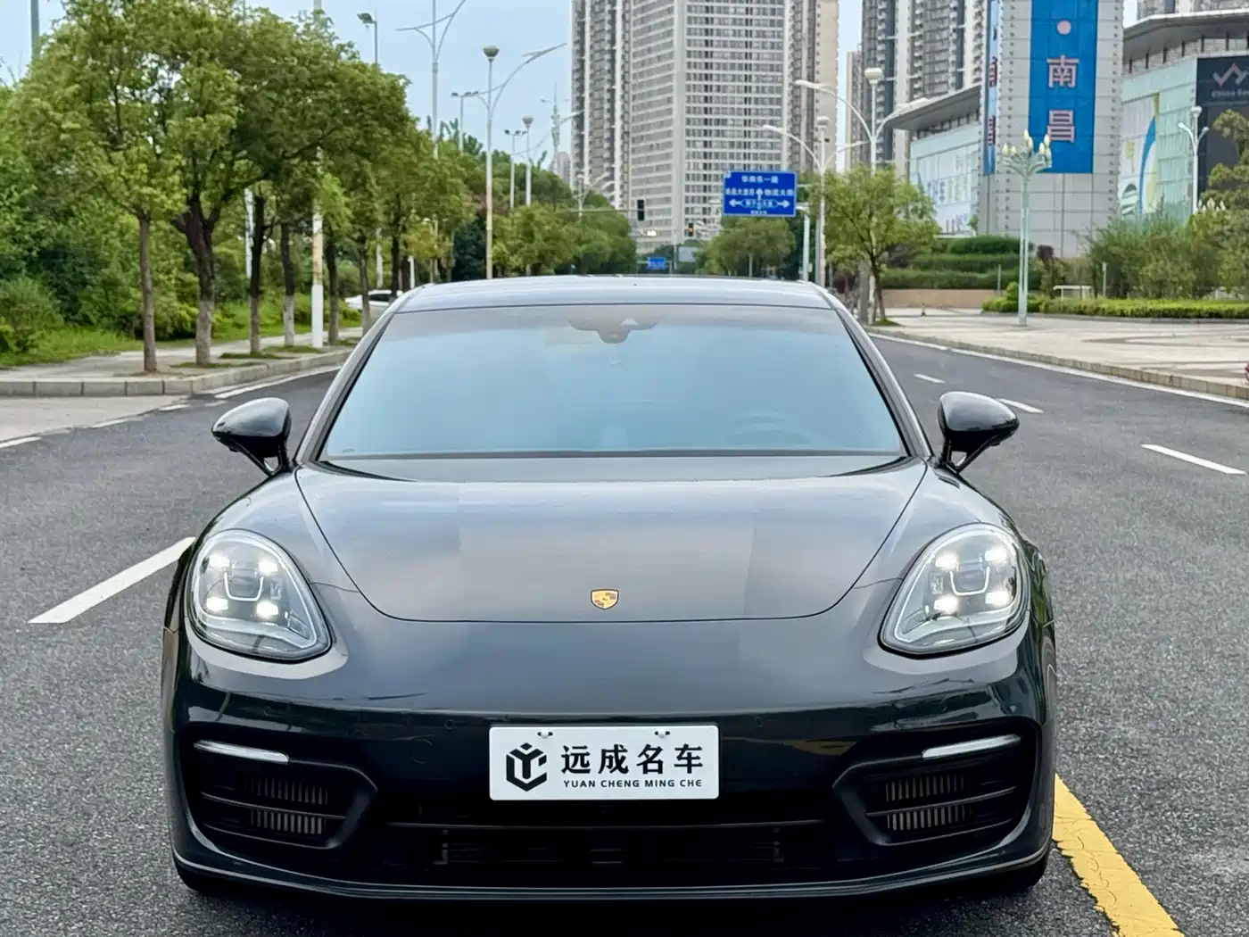 Porsche Panamera 2023 Panamera 2.9T Platinum Edition фото 2