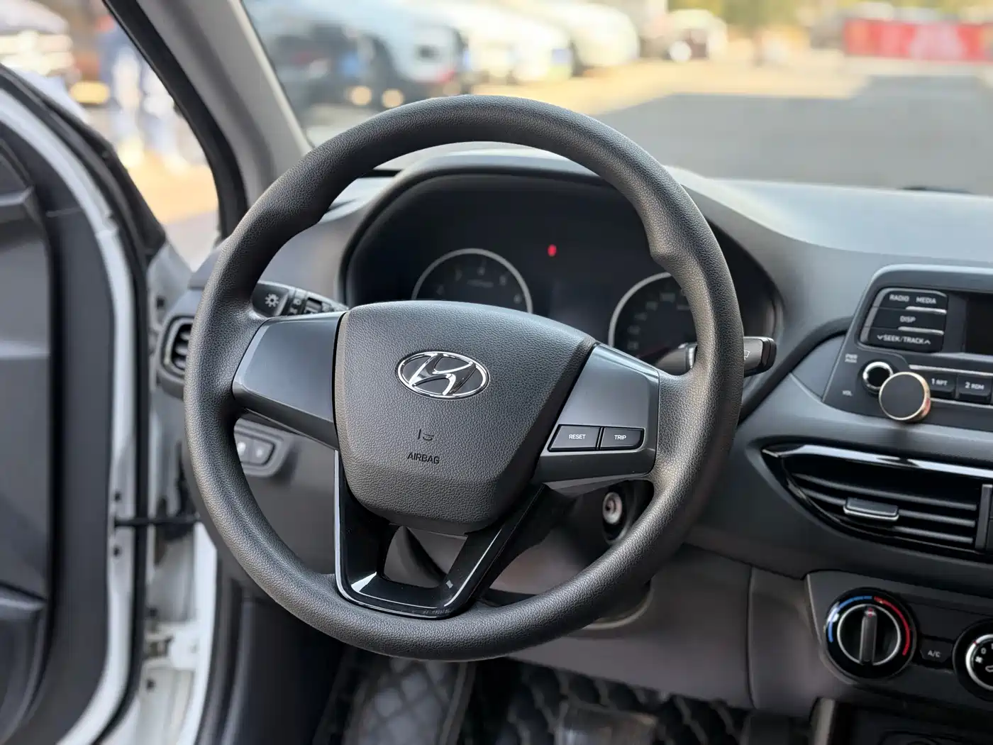 HYUNDAI YUEDONG