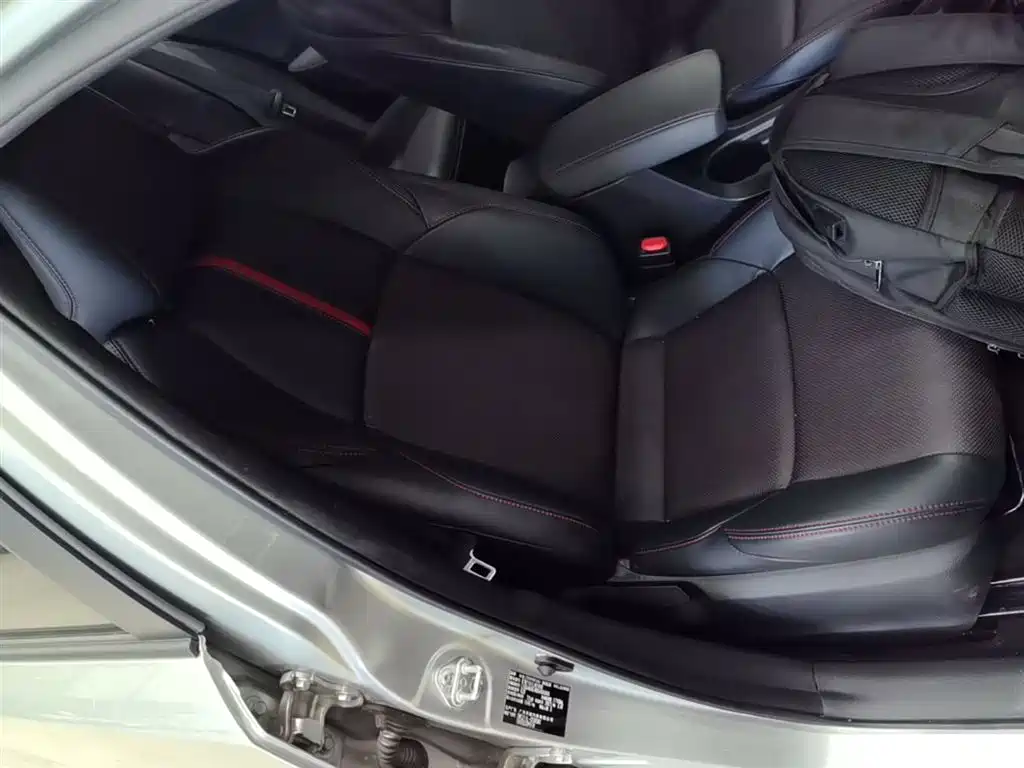 Toyota Levin 2021 Dual Engine 1.8H E-CVT Sport фото 25