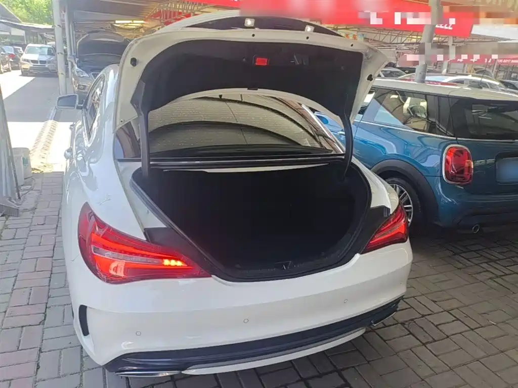 Mercedes-Benz CLA (Import) 2017 Facelift CLA 200 Style фото 19