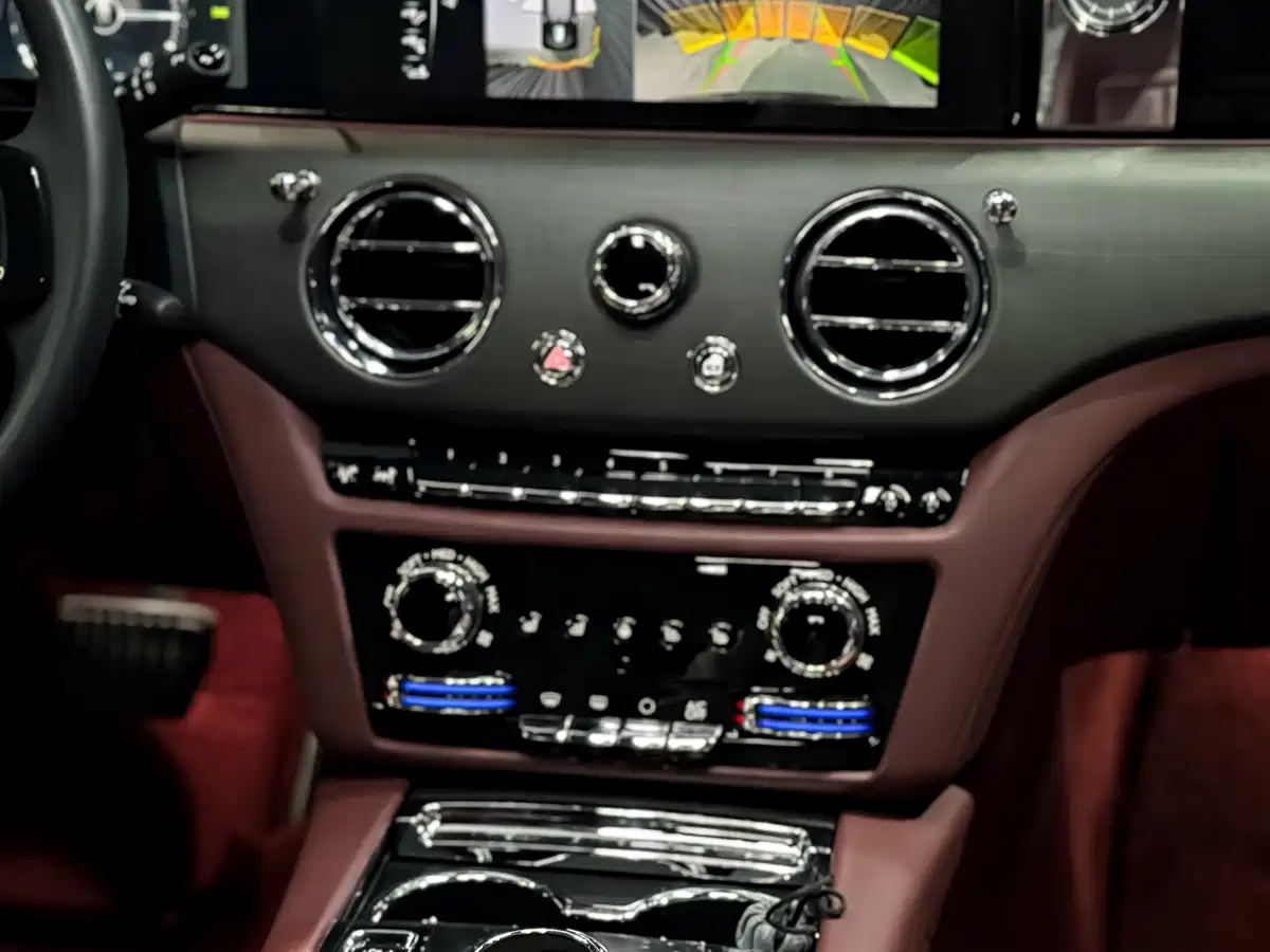 Rolls-Royce Ghost 2021 6.7T Standard Wheelbase фото 19