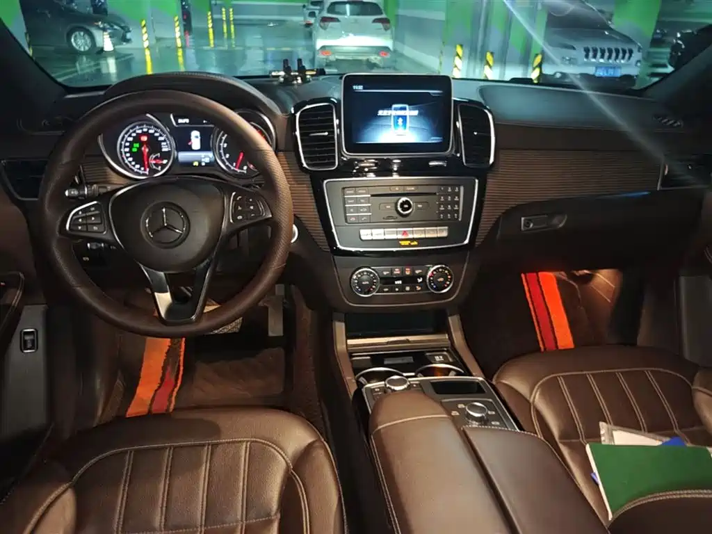 Mercedes-Benz GLE 2018 GLE 320 4MATIC Dynamic Ultimate Edition фото 16