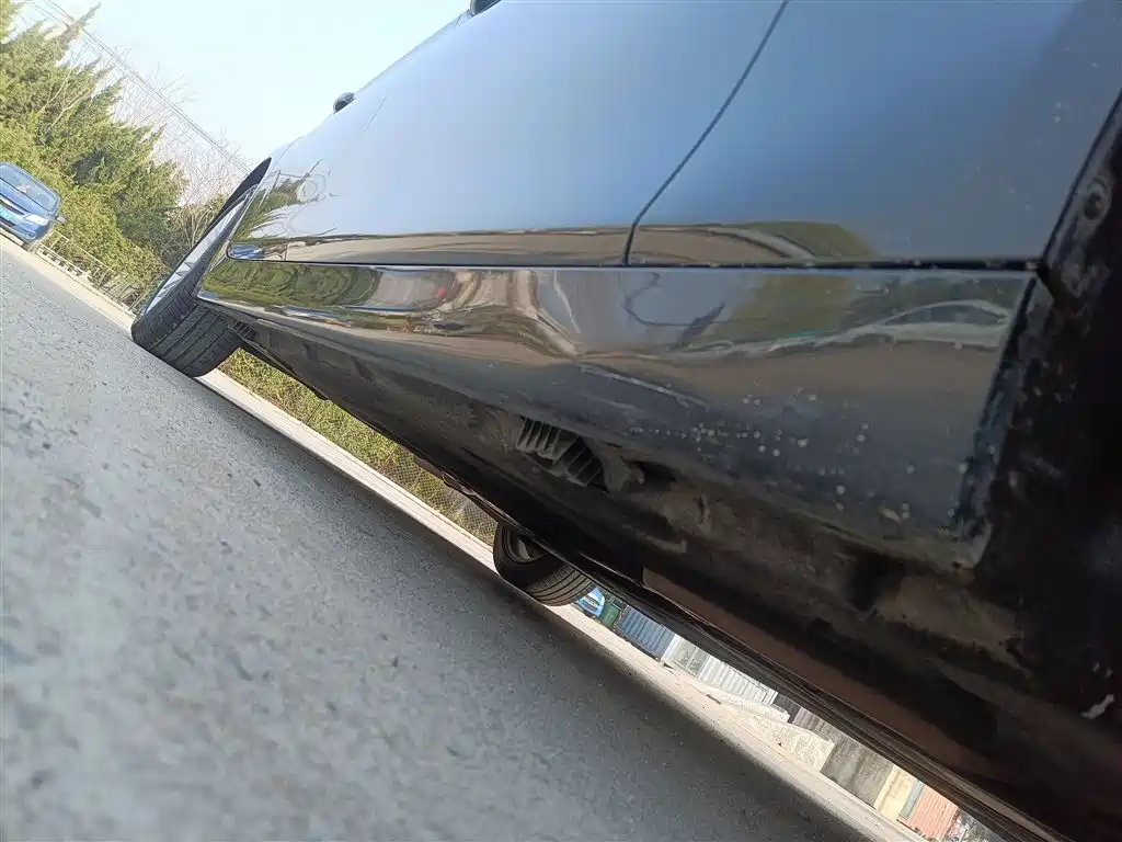 BMW 5 Series 2014 525Li Leading фото 21