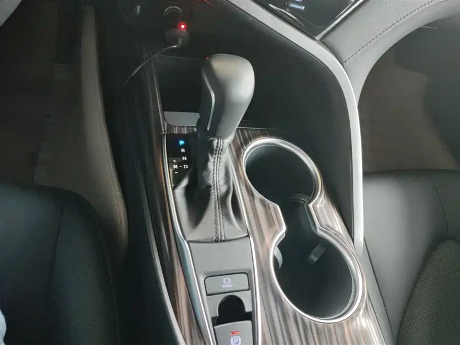Toyota Camry 2019 2.0G Luxury Edition China VI фото 16