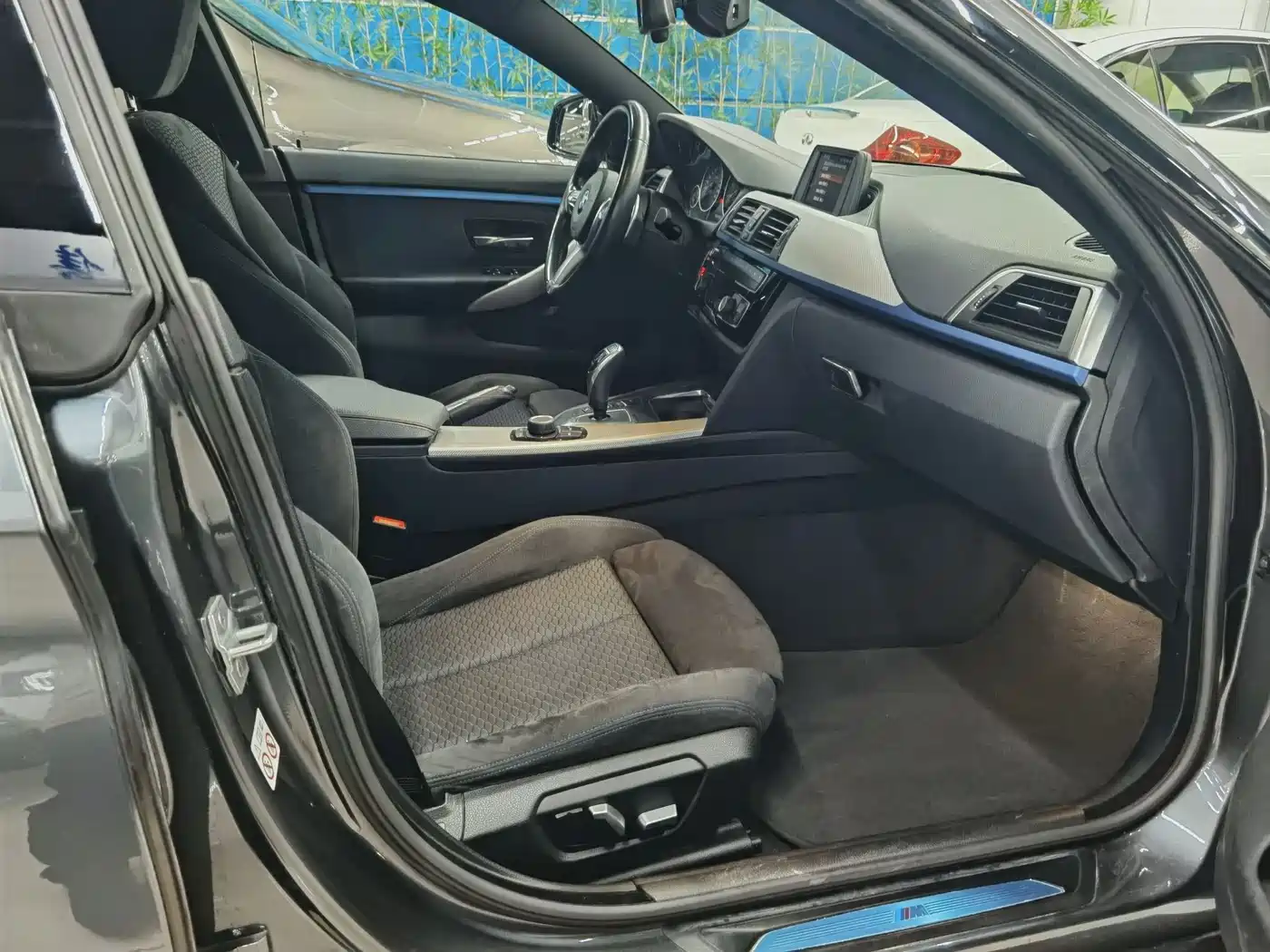 BMW 4 Series 2017 425i Gran Coupe Leading M Sport Package фото 16