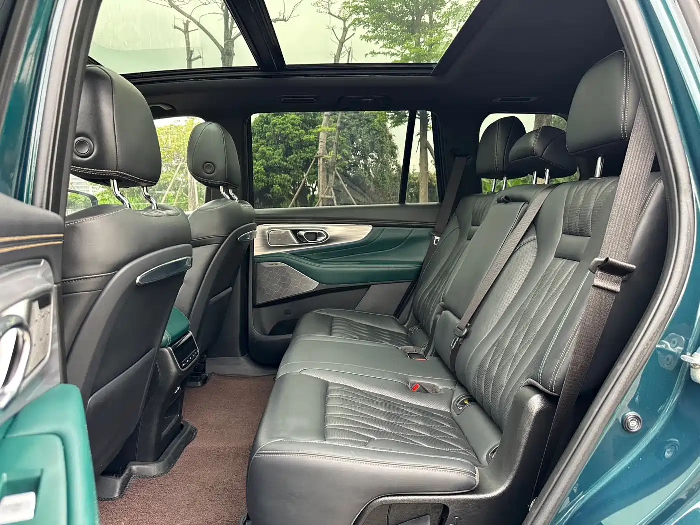 GAC Trumpchi Trumpchi GS8 2022 Pilot Series 2.0TGDI 2WD Premium Edition (7-Seater) фото 9