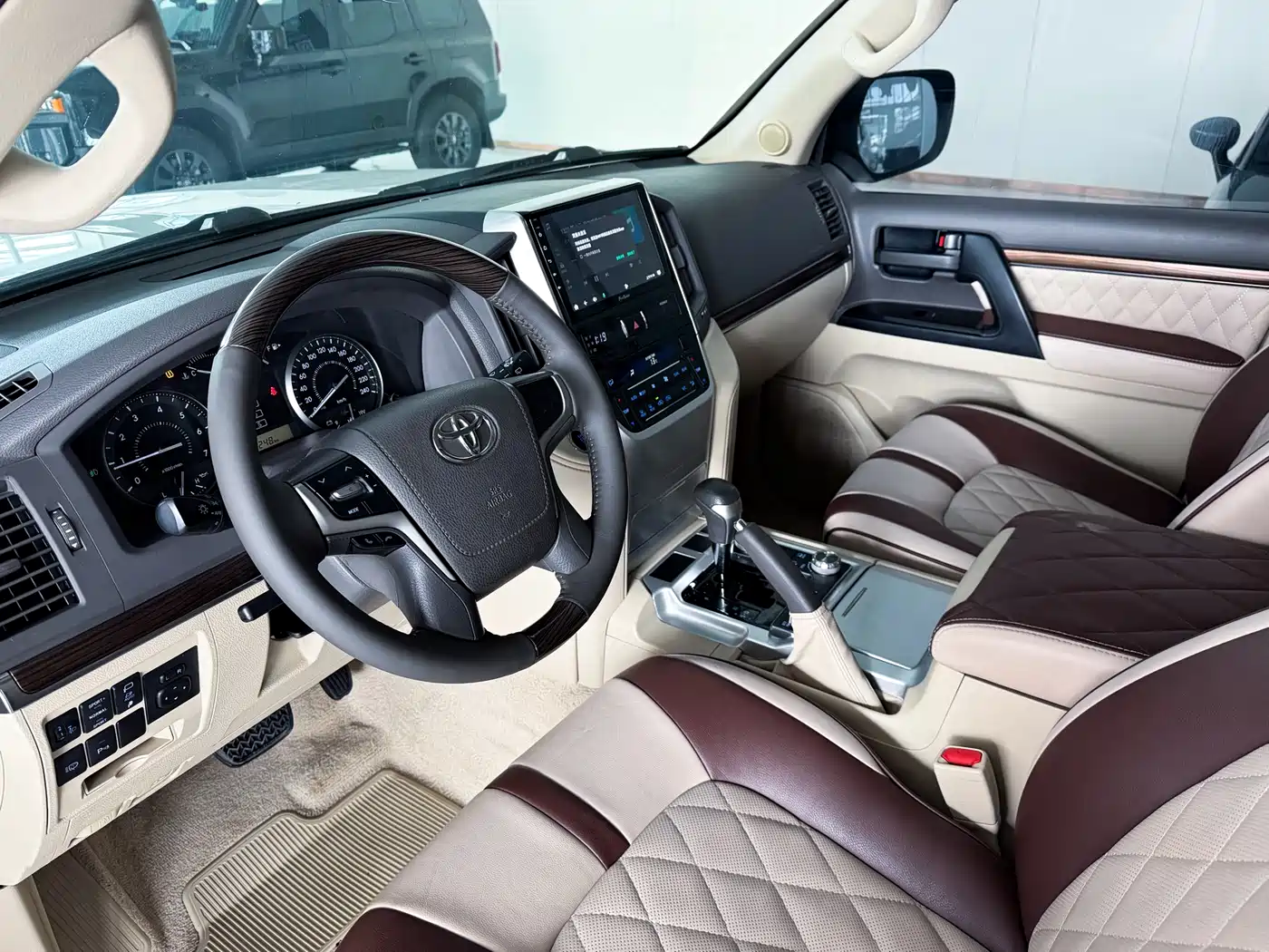 Toyota Land Cruiser (Import) фото 6
