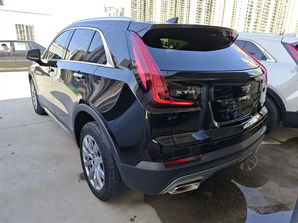 Cadillac XT4 2022 28T FWD Luxury фото 22