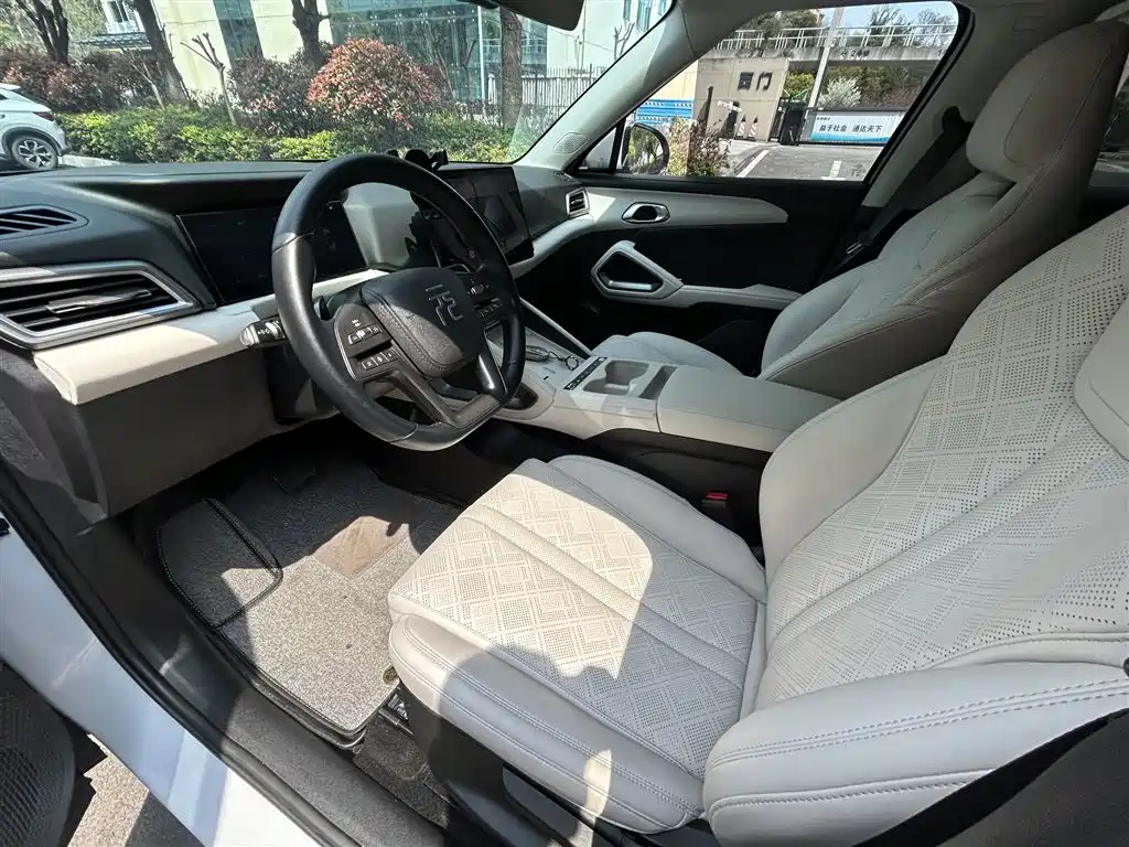 BYD Yuan UP 2025 Smart Drive Edition 401KM Vitality Version фото 13