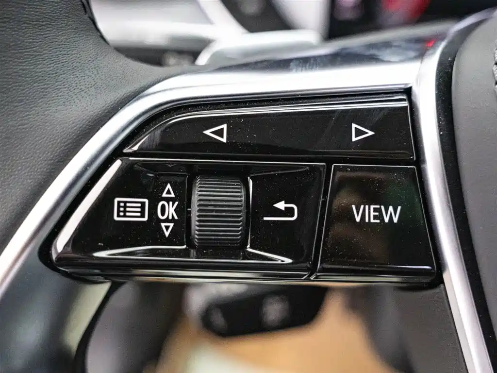 Audi A8 2025 A8L 50 TFSI quattro Exclusive Selection фото 19