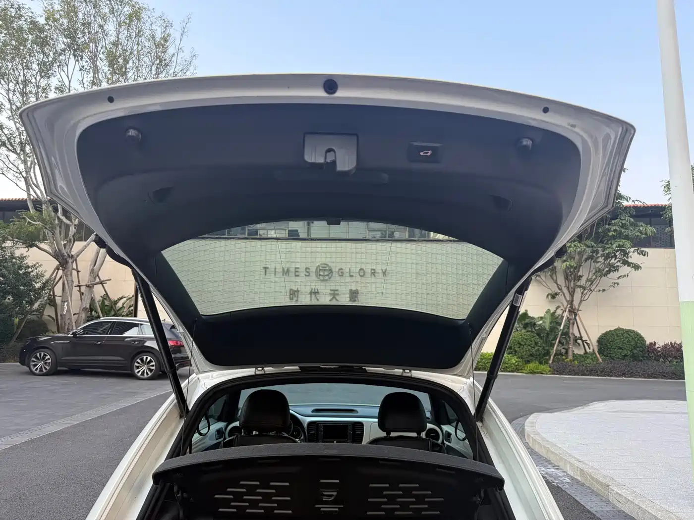 Volkswagen Beetle 2015 180TSI фото 11