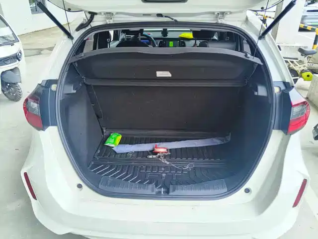 Honda Fit 2022 1.5L CVT Trend Sunroof Edition — фото 5