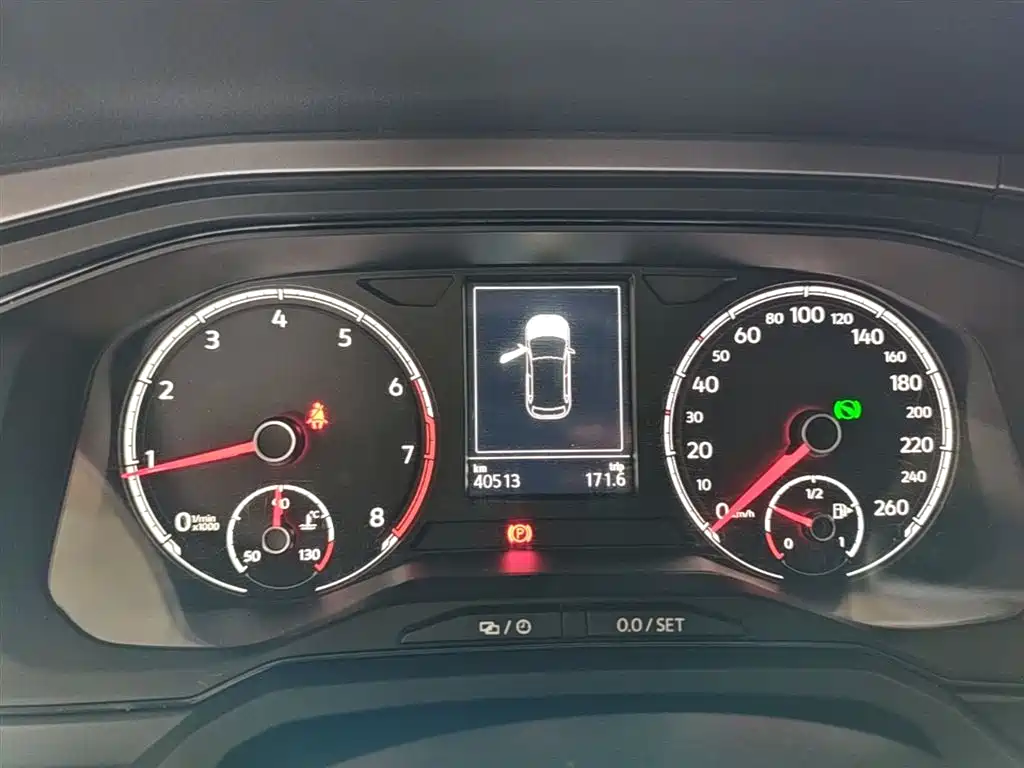 VOLKSWAGEN POLO