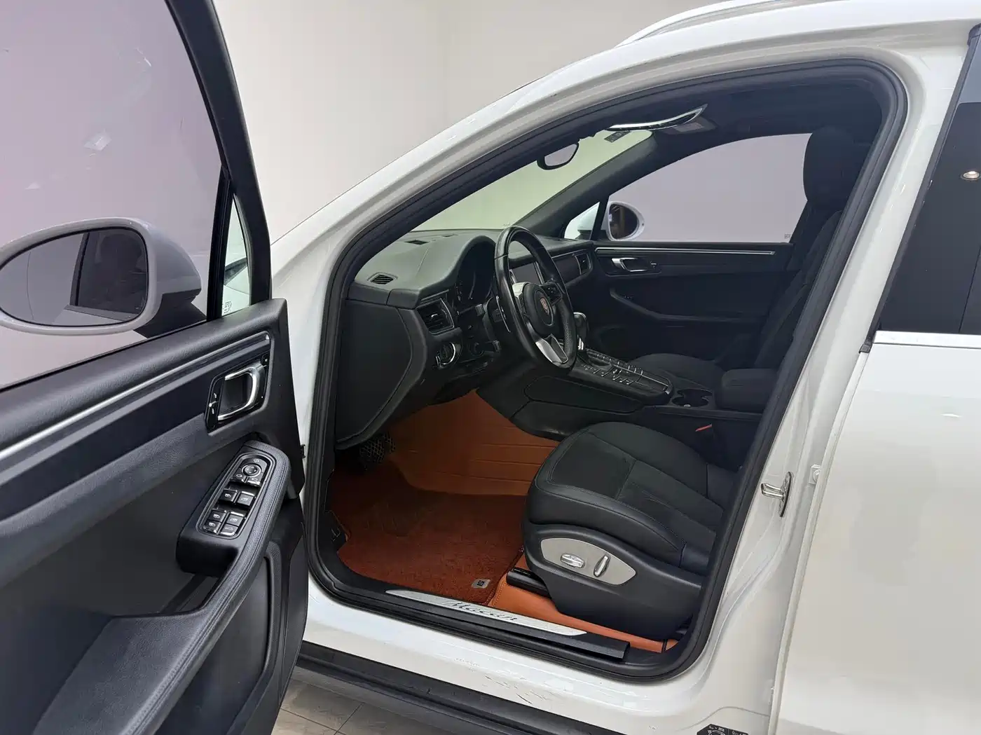 Porsche Macan 2017 Macan 2.0T фото 14