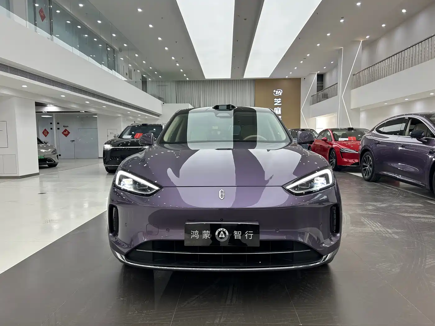 AITO Wenjie AITO M5 2025 Extended Range Ultra AWD фото 2