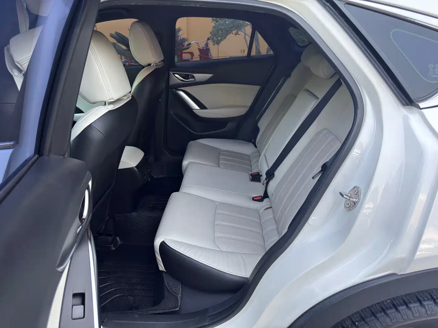 Фото 24 - Mazda CX-4