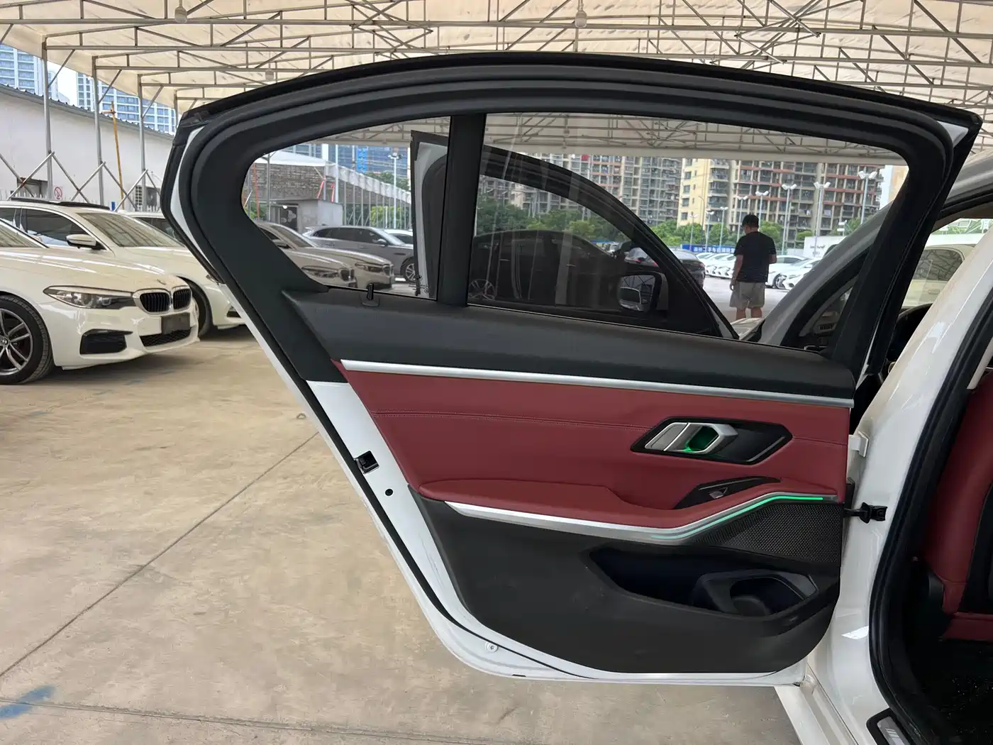 BMW 3 Series 2022 320Li M Sport Package фото 18