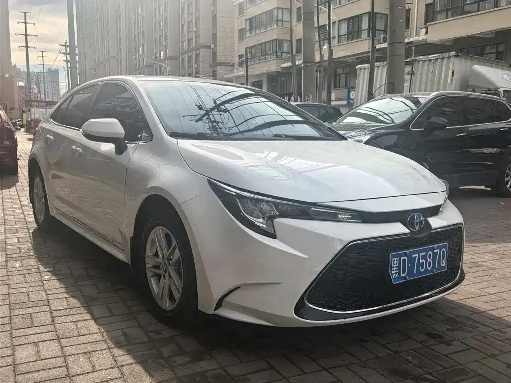 Toyota Levin 2022 185T CVT Luxury Edition фото 3