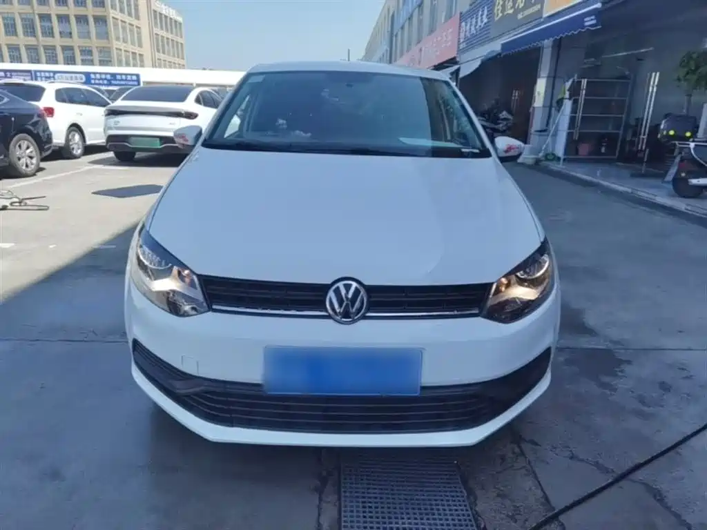 Volkswagen Polo 2018 1.5L Auto Safe Drive фото 3