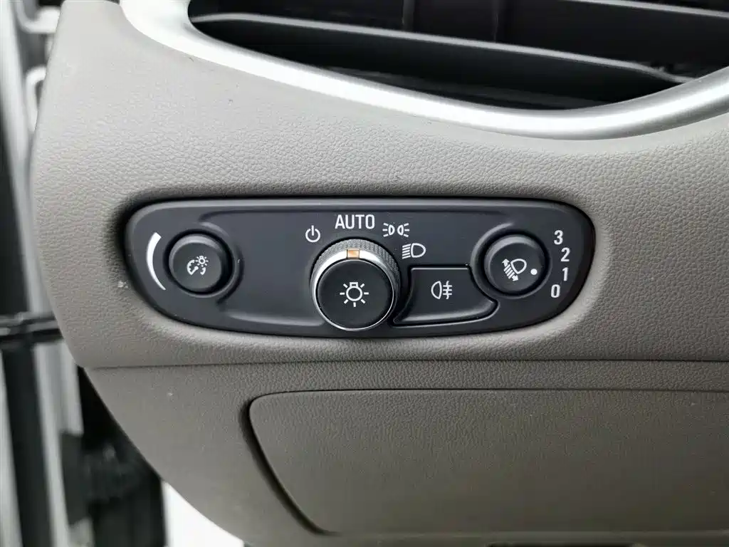 Chevrolet Malibu XL 2020 535T CVT Sharp Edition фото 21