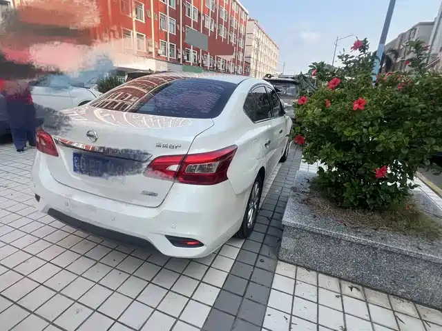 Nissan Sylphy 2018 1.6XV CVT Premium Edition — фото 5