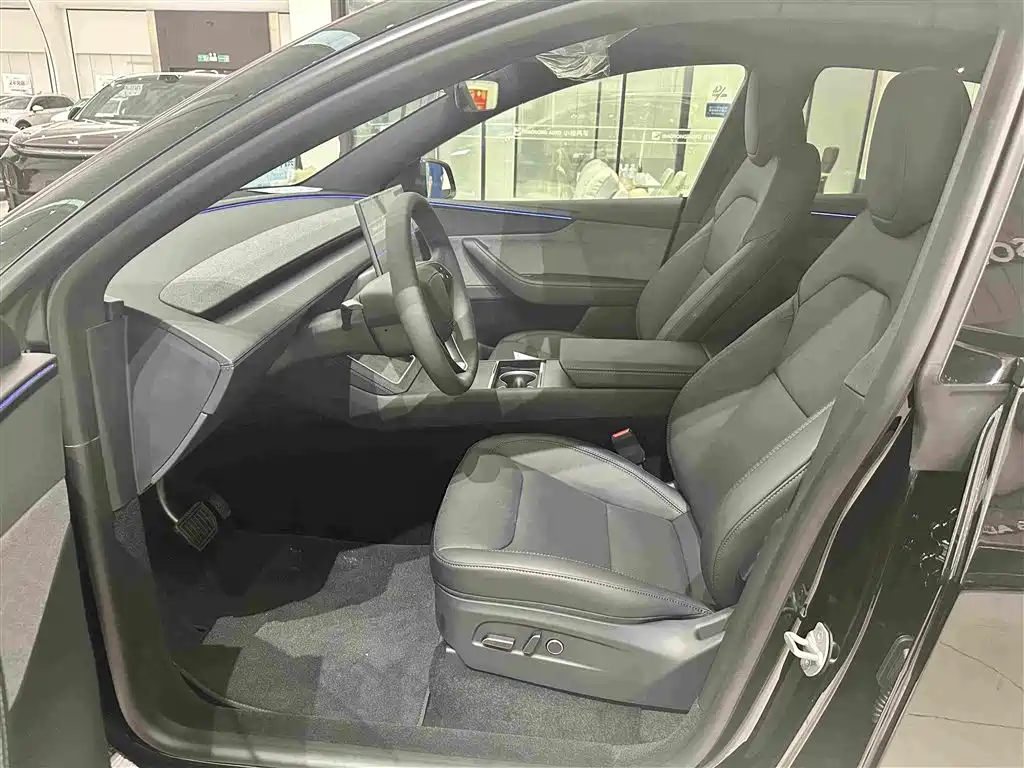 Tesla Model Y 2026 2026 Long Range Rear-Wheel Drive