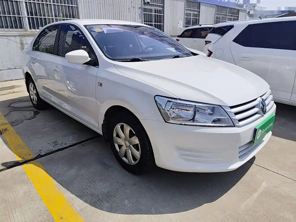Volkswagen Santana 2015 1.4L Manual Trend Edition фото 4